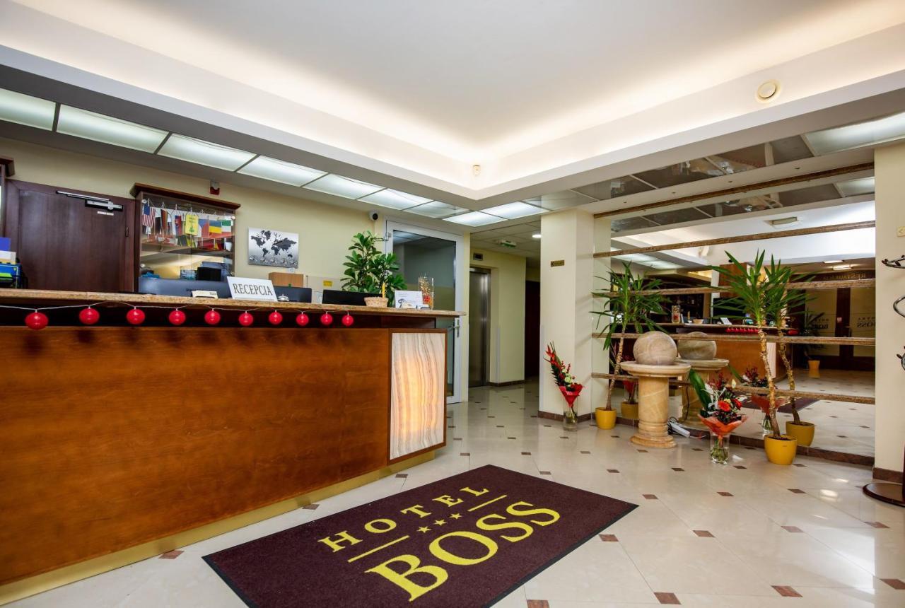 Hotel Boss ジリナ エクステリア 写真